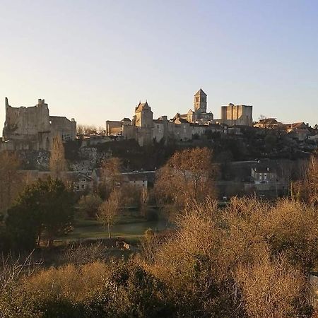 Appartement Entier Chauvigny Exteriér fotografie